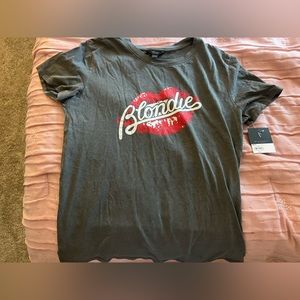 Simply Vera Verawang shirt Blondie t-shirt. Size M